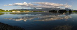 800px-Forggensee_Panorama_SK_0001